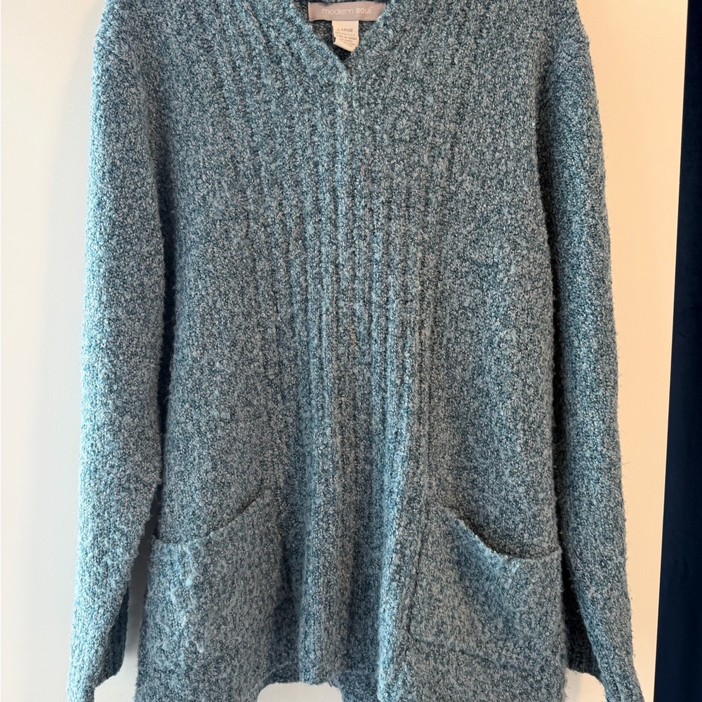 Modern Soul Textured Blue V-Neck Sweater